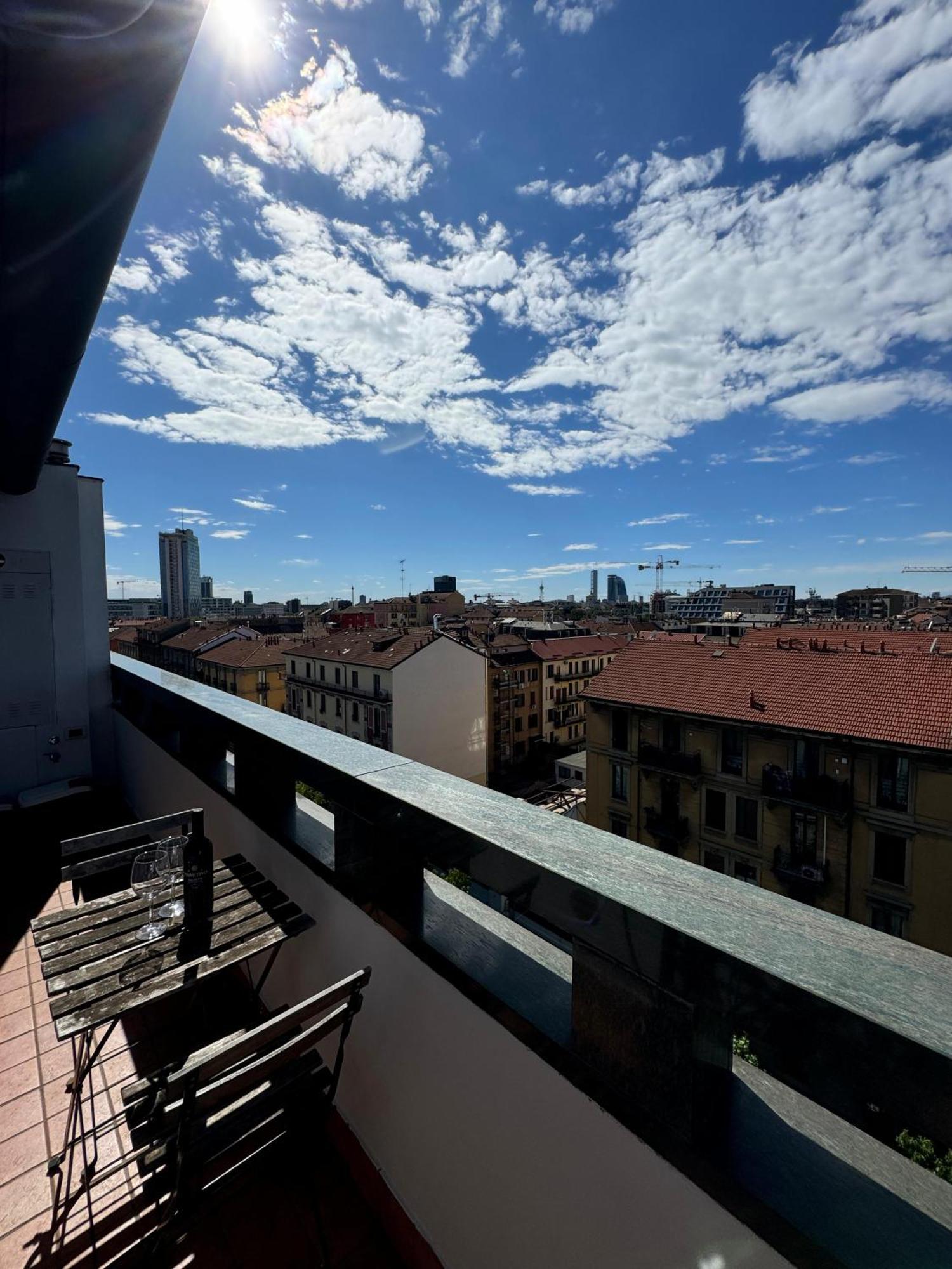 Appartamento Isola- Attico Con Balcone Milano Exterior foto
